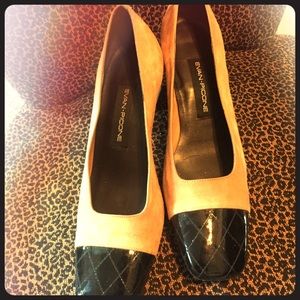 Evan-Picone block style mid heel pumps